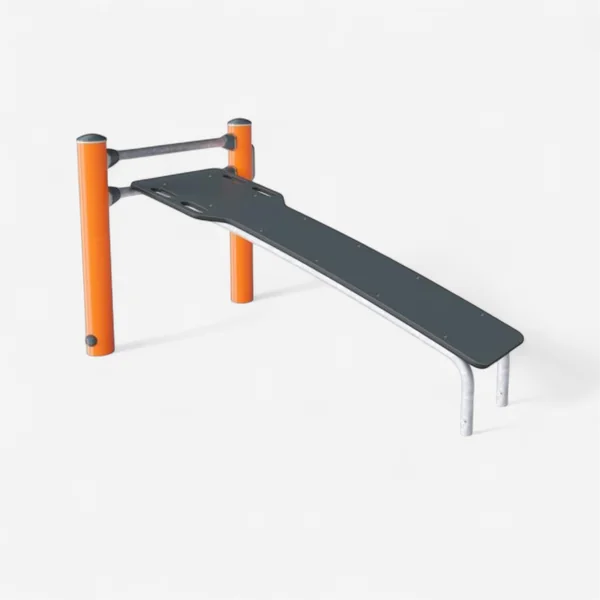 Appareil de musculation extérieur Kompan - Banc incliné