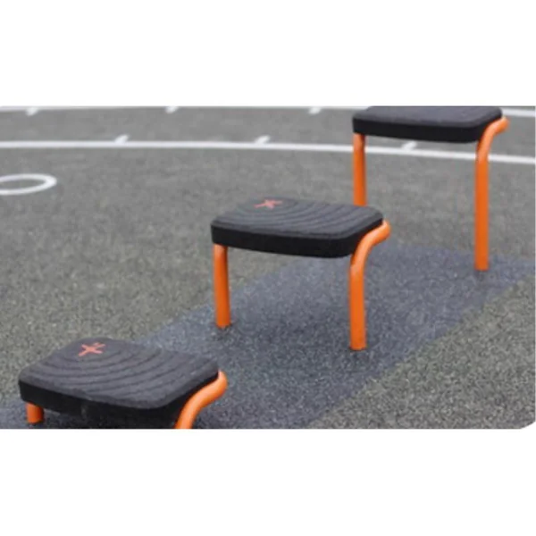 Appareil de musculation extérieur Kompan - Step 40Cm