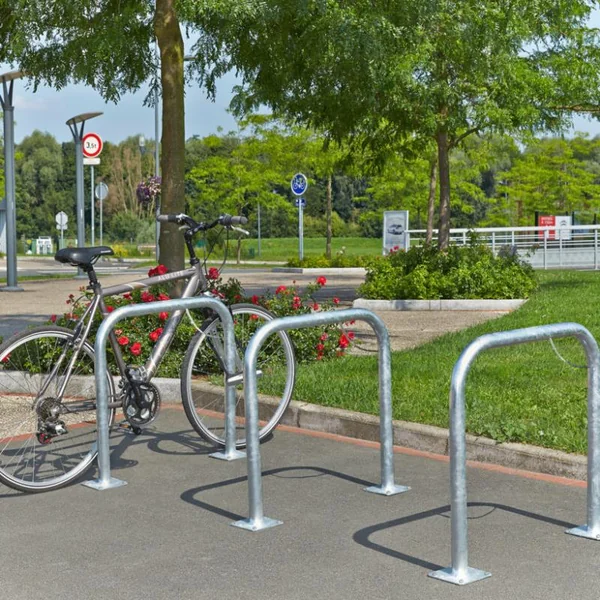 Arceau range-vélo Mottez simple sur platine