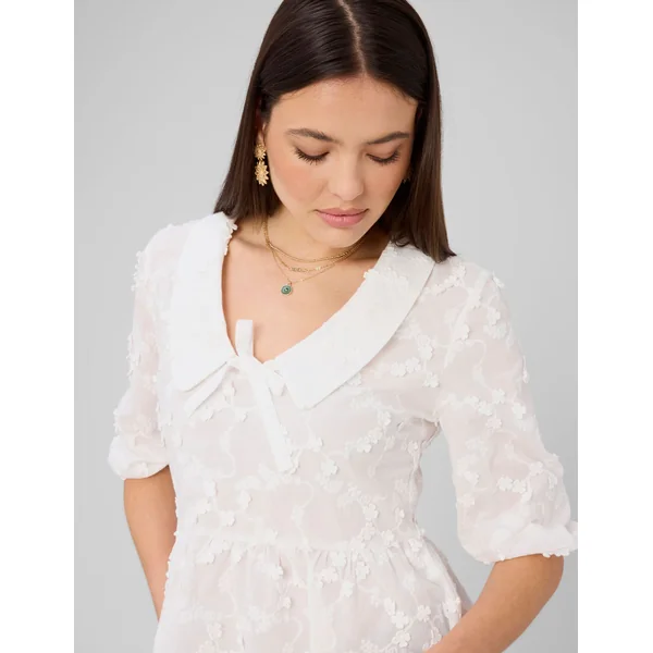 Blouse à nouer en broderies 3D Blanc écru