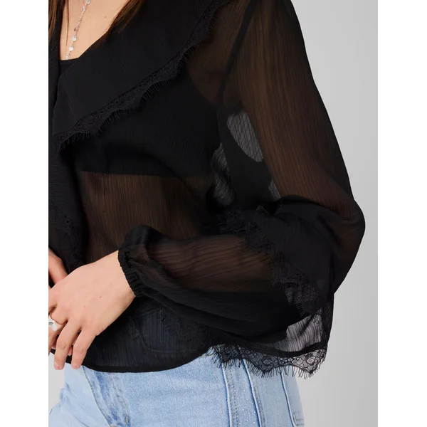 Blouse à volants et dentelle Noir