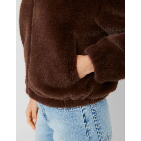 Blouson matière duveteuse col capuche Marron