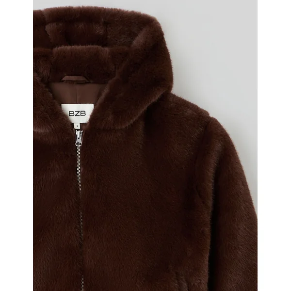 Blouson matière duveteuse col capuche Marron