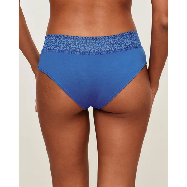 Cheeky avec dentelle