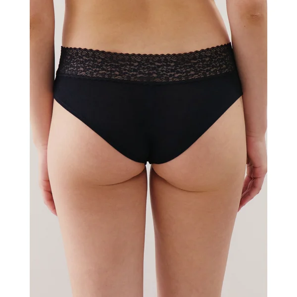 Cheeky avec dentelle