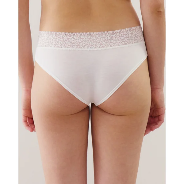 Cheeky avec dentelle