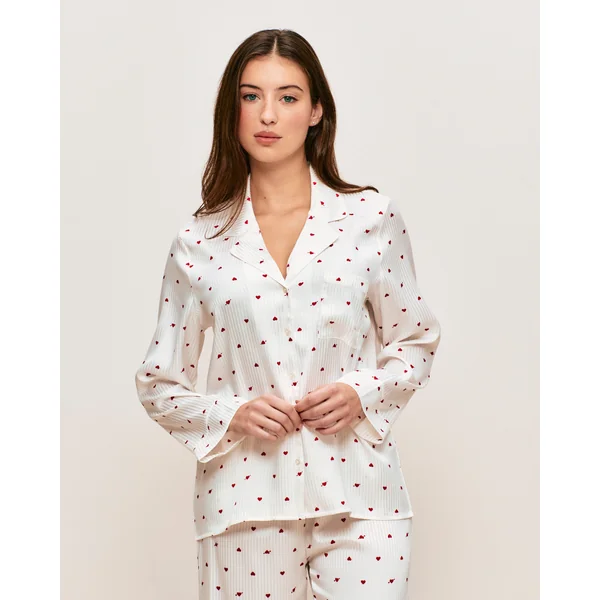 Chemise en satin motifs cœurs