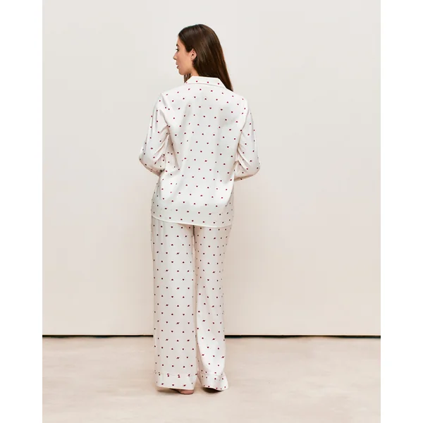 Chemise en satin motifs cœurs