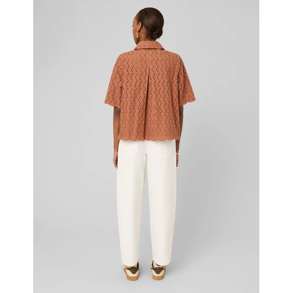 Chemisette en broderie anglaise Camel