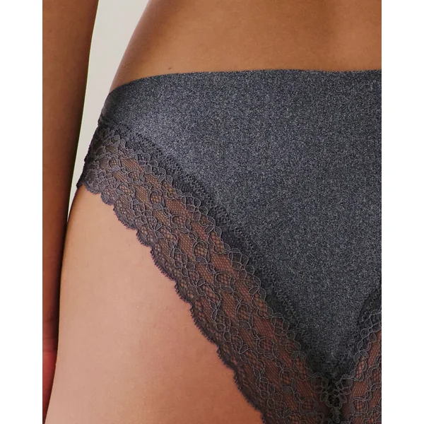 Culotte en microfibre et dentelle