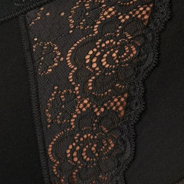 Culotte taille haute noire sloggi Chic Maxi BLACK en coton Sloggi
