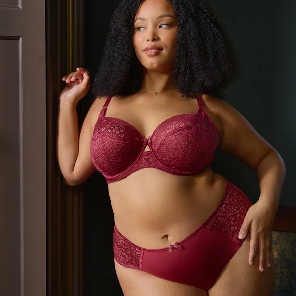 Culotte échancrée - Cherry red rouge Sculptresse