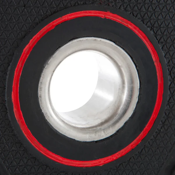 Disque musculation caoutchouc 10kg 28mm avec poignées, fonte à 80% recyclé