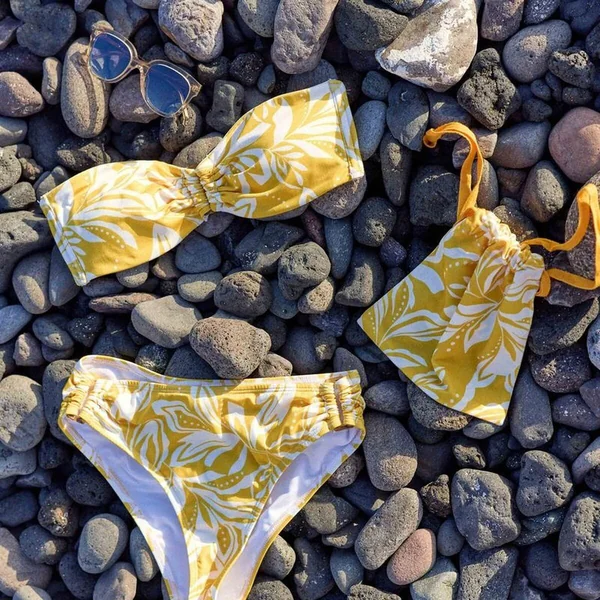 Haut de maillot de bain WENDIE jaune bicolore La Petite Etoile