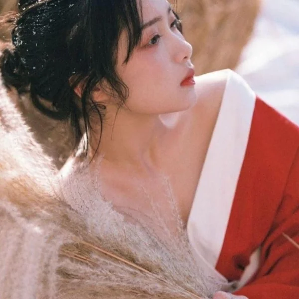 Kimono Japonais Traditionnel Rouge