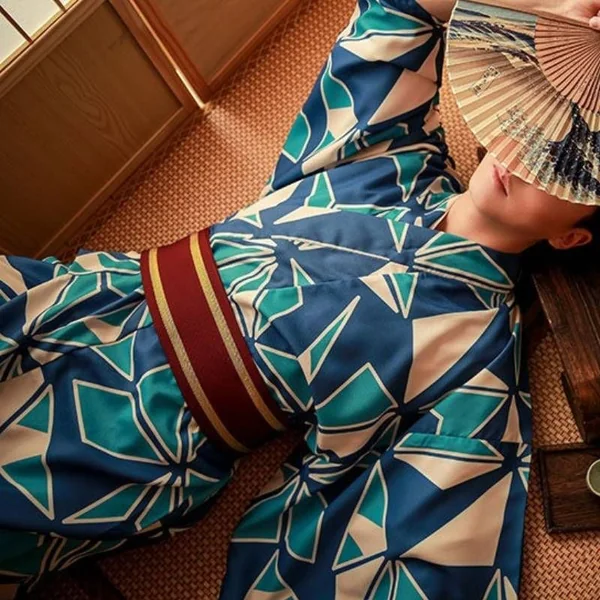 Kimono Motif Geometrique