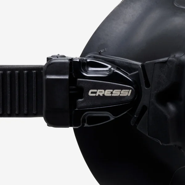 Masque de chasse sous marine et apnee atom cressi noir