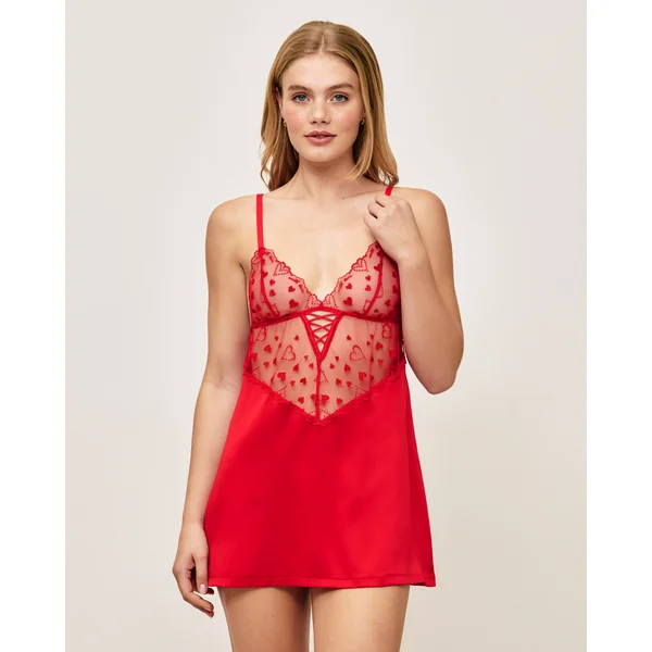 Nuisette en satin avec broderies cœurs