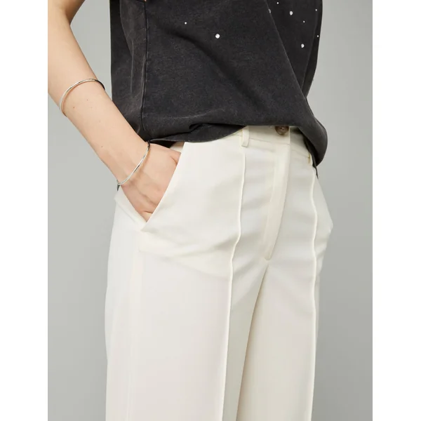Pantalon tailleur à revers Ecru