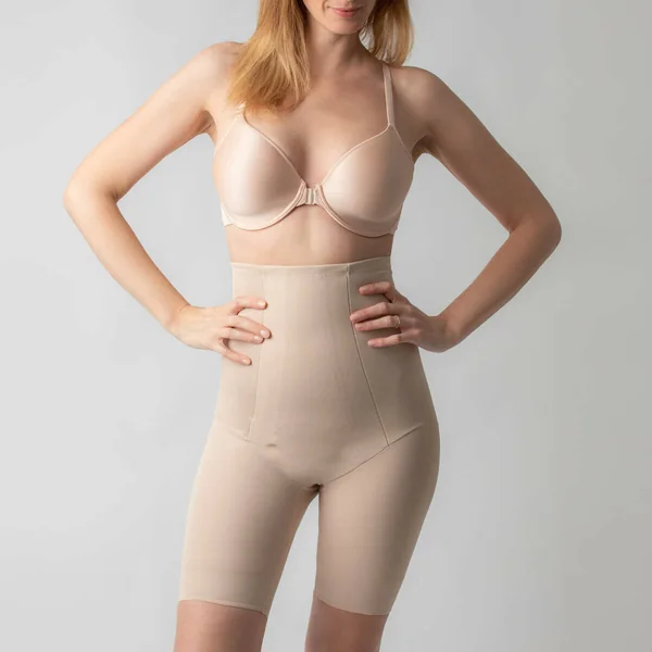 Panty Taille Haute gainant en nylon Miraclesuit