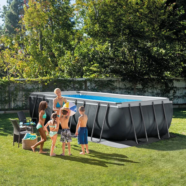Piscine Ultra XTR 5,49 x 2,74 x 1,32 m avec bâche à bulles