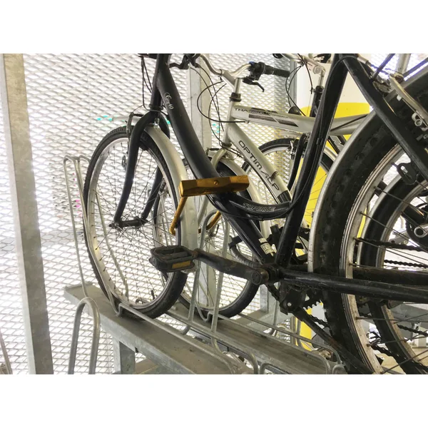 Rack à vélos double étage compact Optima V10