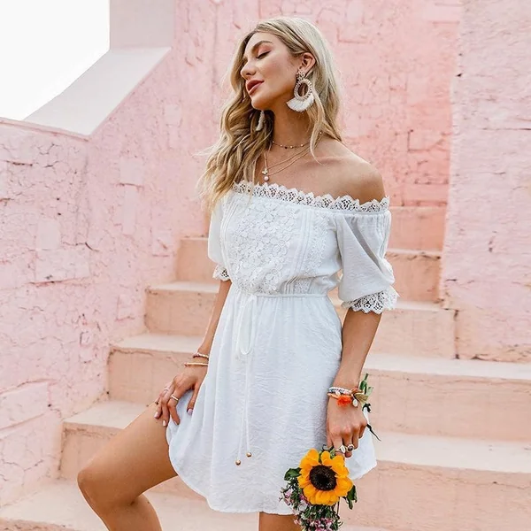 Robe Asymétrique En Dentelle Blanche