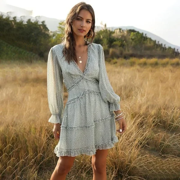 Robe bohème et champêtre chic dos nu