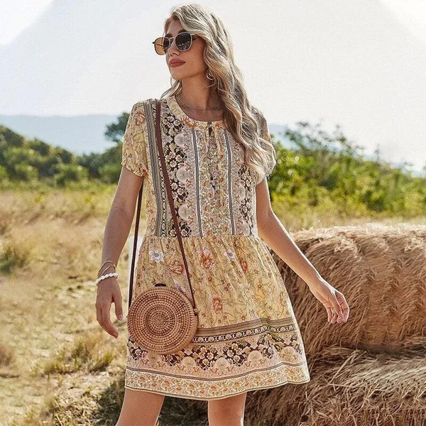 Robe courte bohème chic