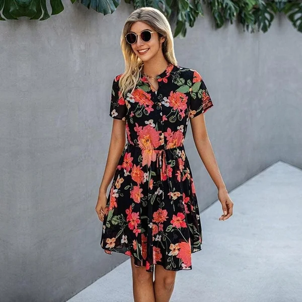 Robe courte bohème à fleurs