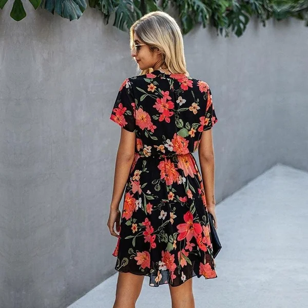 Robe courte bohème à fleurs