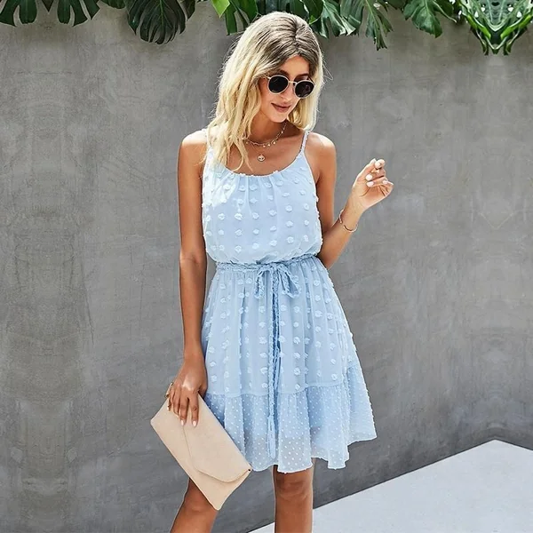 Robe courte à bretelles