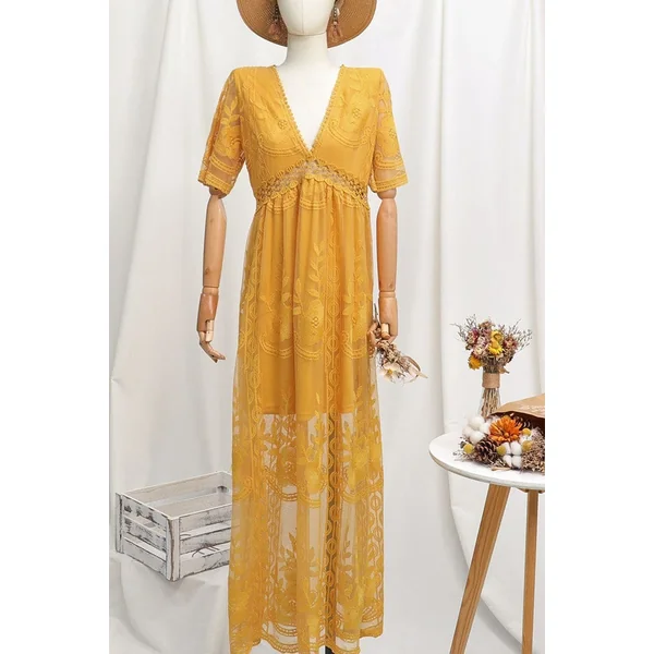 Robe Longue Bohème Noire en Dentelle – Hanaé