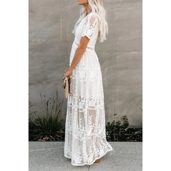 Robe Longue Bohème Noire en Dentelle – Hanaé