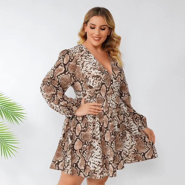 Robe Manche Longue et Motif Serpent