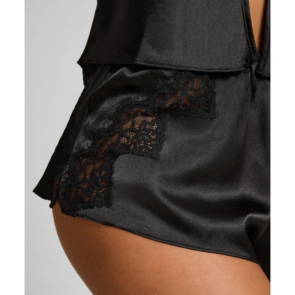 Short Mya - Noir