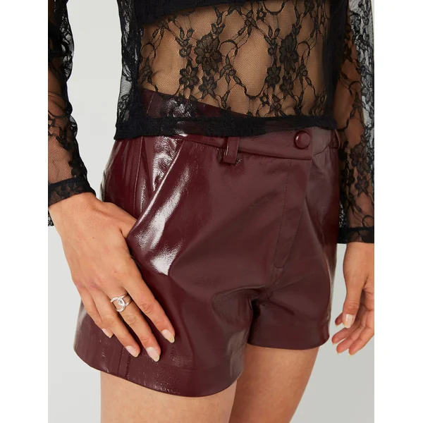 Short vinyle Bordeaux