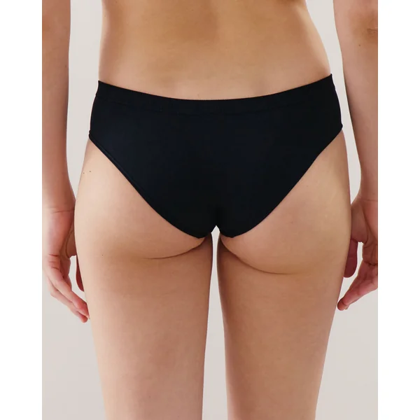 Shorty seamless