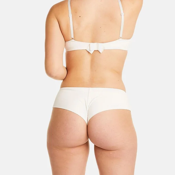 Shorty tanga ivoire Gaïa beige Camille Cerf x Pomm Poire