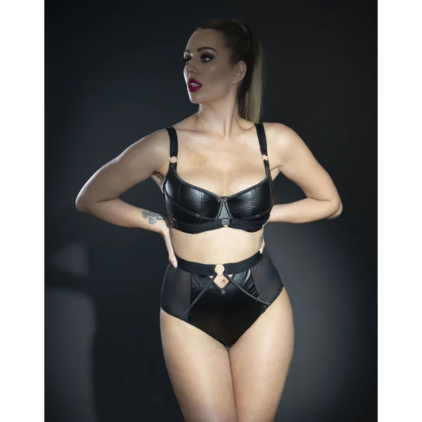 Soutien-gorge corbeille armatures demi-sein Scantilly HARNESSED Black en viscose Scantilly