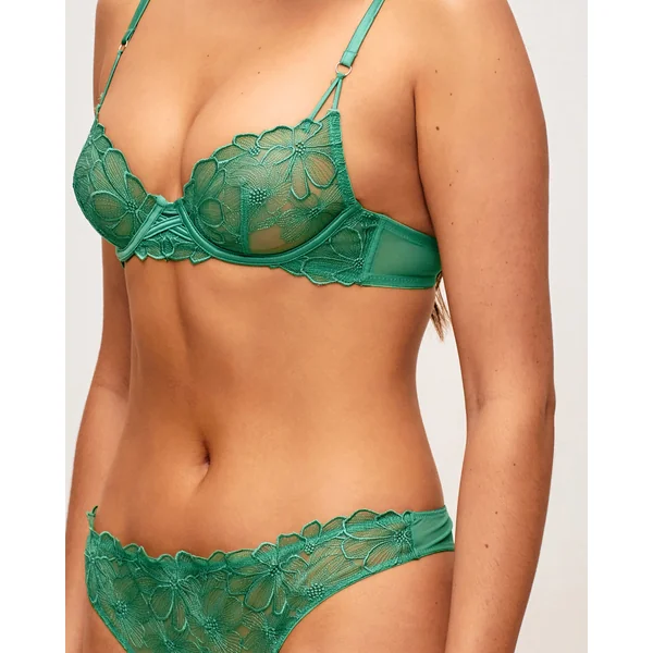 Soutien-gorge corbeille avec broderies florales