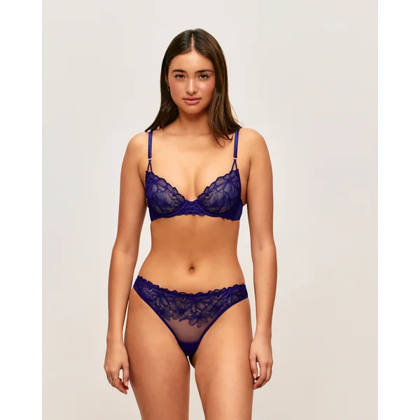 Soutien-gorge corbeille avec broderies florales