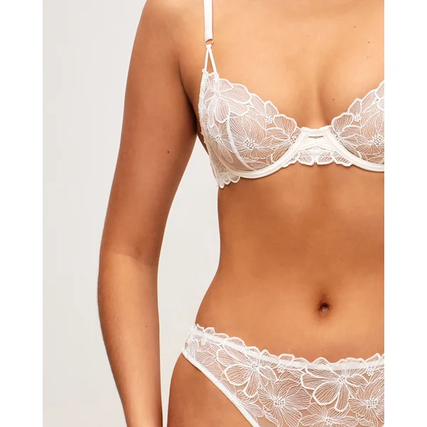 Soutien-gorge corbeille avec broderies florales