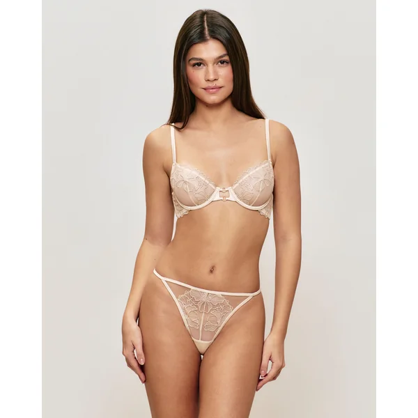 Soutien-gorge corbeille avec broderies
