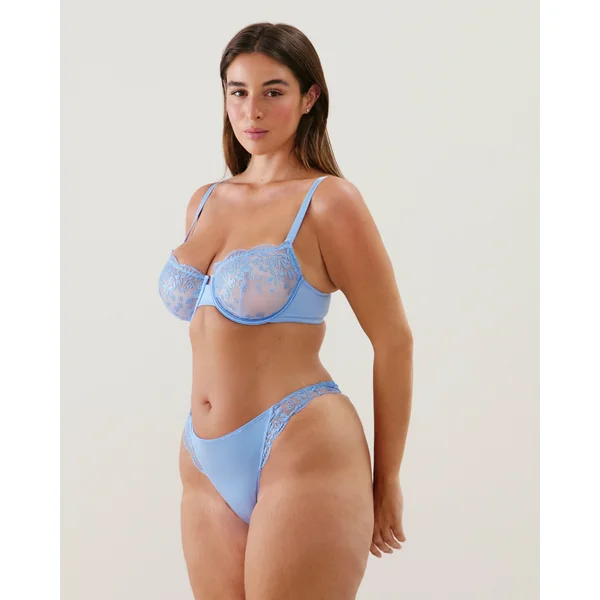 Soutien-gorge corbeille brodé