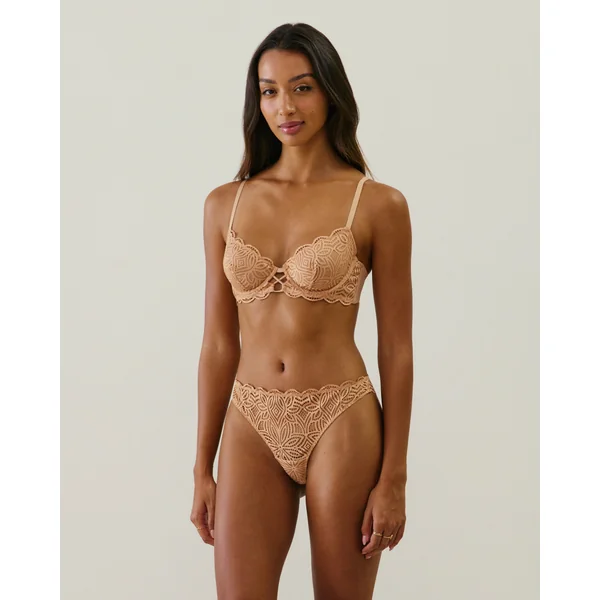 Soutien-gorge corbeille en dentelle