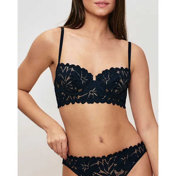 Soutien-gorge corbeille en dentelle