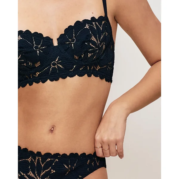 Soutien-gorge corbeille en dentelle