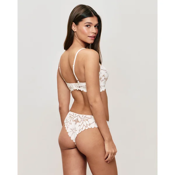 Soutien-gorge corbeille en dentelle