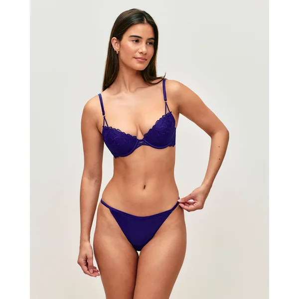 Soutien-gorge push-up avec broderies florales